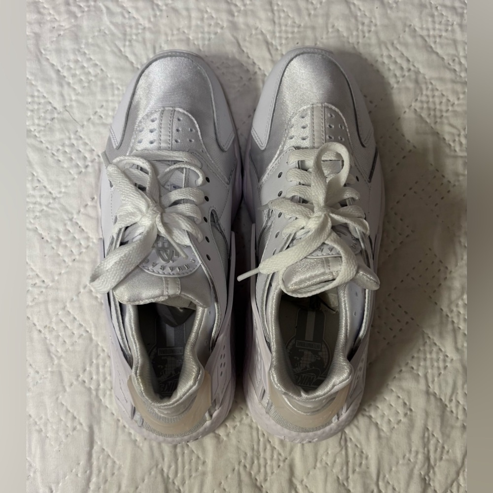 Nike Air Huarache in White
